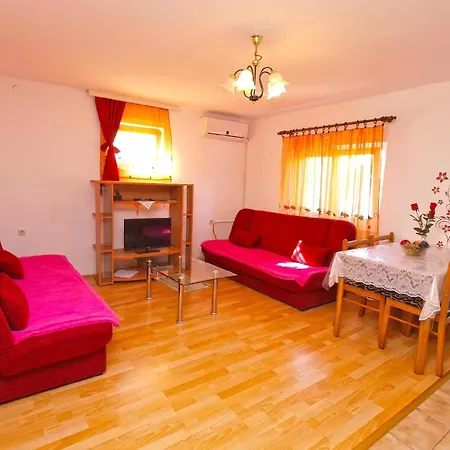Apartment Fuer 4 Personen Ca 42 Qm In Fazana-surida, Istrien Istrische Riviera