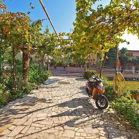 Apartment Fuer 4 Personen Ca 42 Qm In Fazana-surida, Istrien Istrische Riviera Valbandon
